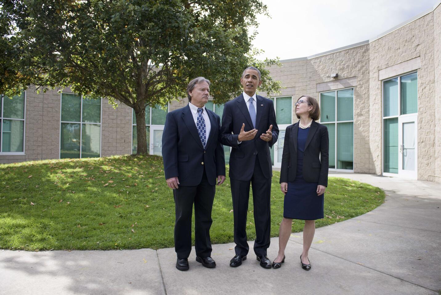 President Obama visits Roseburg, Ore.