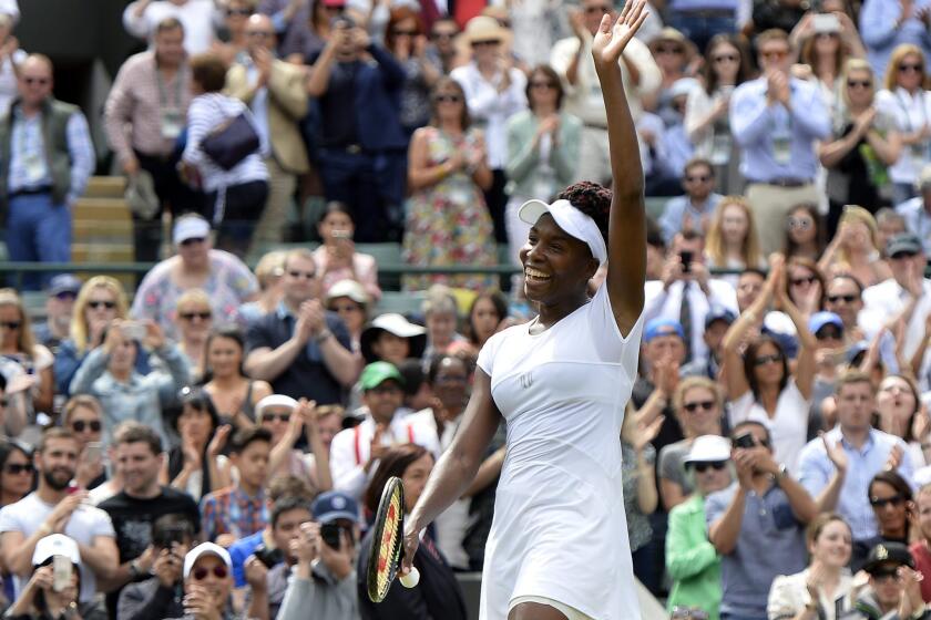 Venus Williams acknowledges the crowd after winning her match Monday.