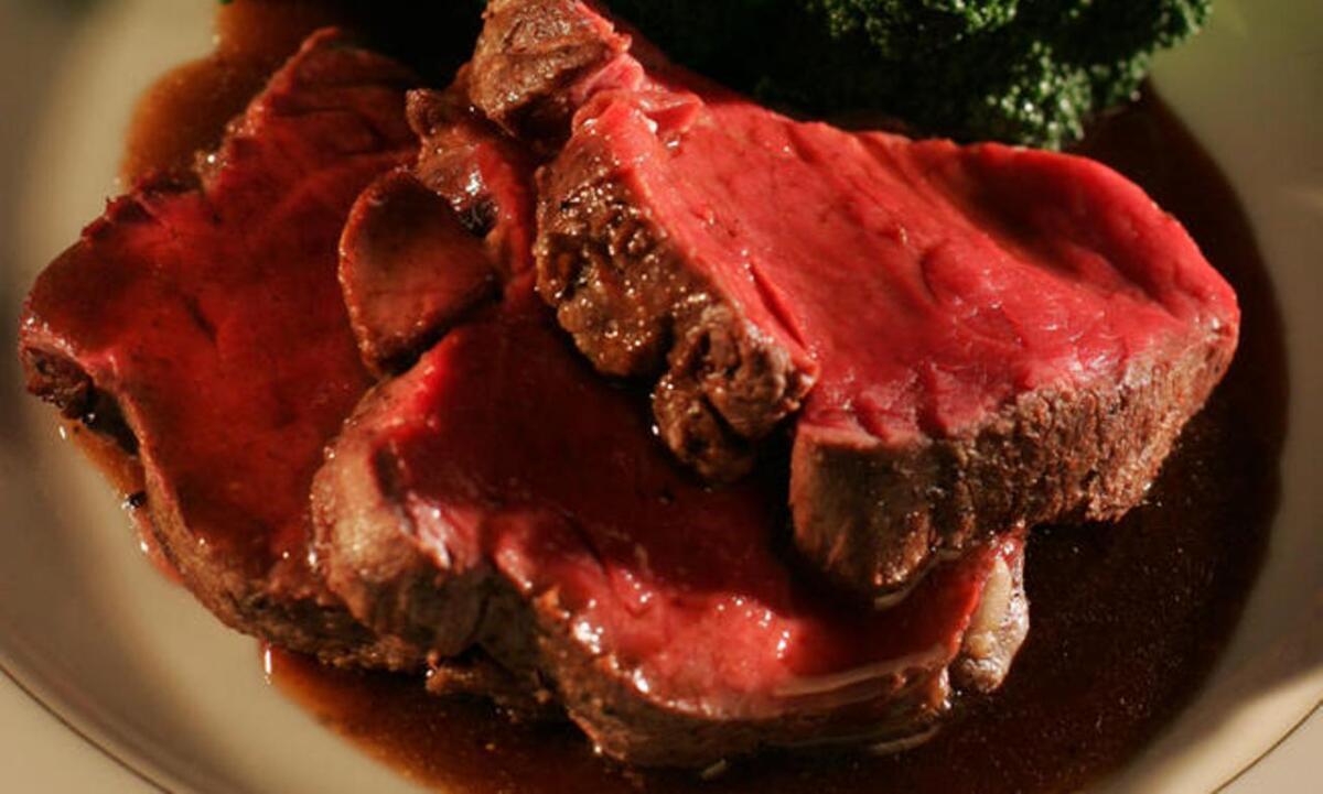 Recipe: George W. Bush’s filet of beef with three-peppercorn sauce, 2001