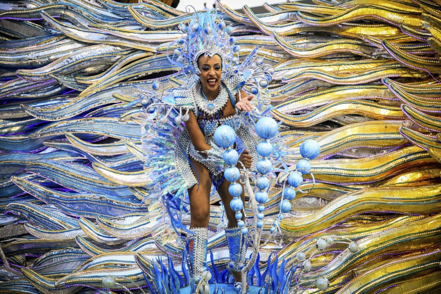 Thousands gather for the annual Brazilian Carnival 2016 – New York