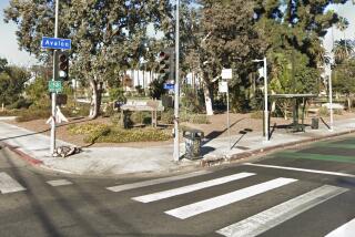 Intersection of E. 51st Street and Avalon Boulevard in the South Park neighborhood.