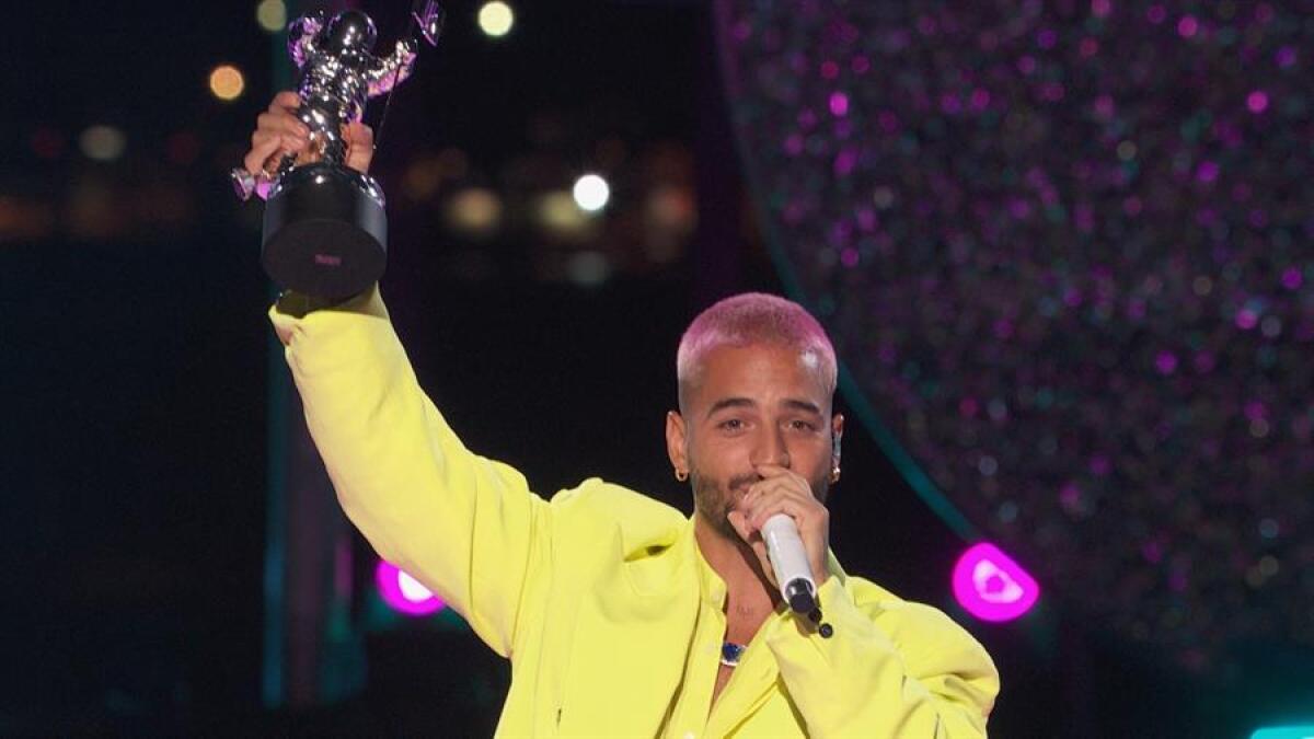 Maluma se lleva el MTV Video Music Awards por su video 'Qué Pena'.