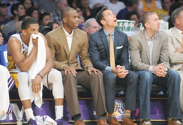 Lakers bench