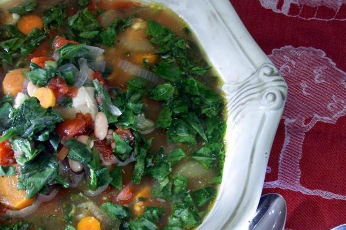 Recipe: Chunky vegetable chicken soup