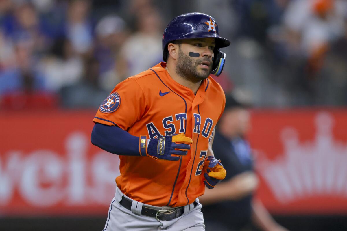 ALTUVE IS HEADED BACK TO THE ALL-STAR GAME!
