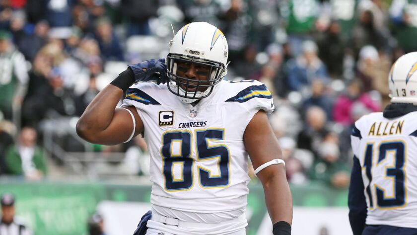 Chargers tight end Antonio Gates celebrates after scoring a first-half touchdown against the New York Jets on Sunday.