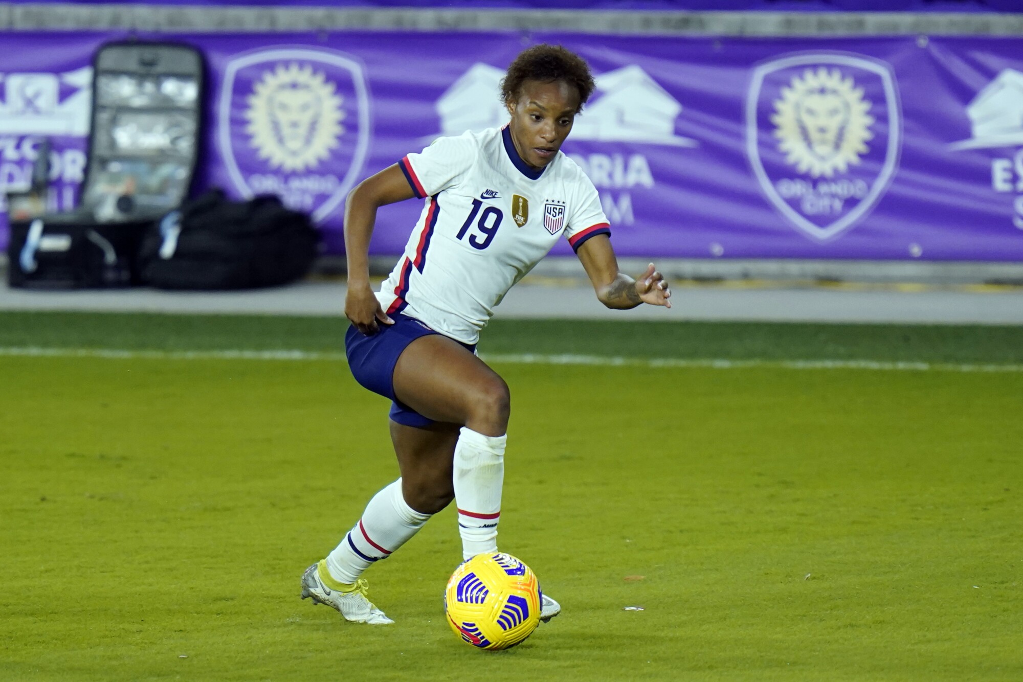 U.S. defender Crystal Dunn