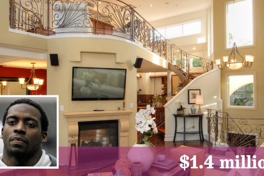 Rashard Mendenhall, the former Pittsburgh Steelers and Arizona Cardinals tailback, has purchased a tri-level town house in Santa Monica for $1.4 million.