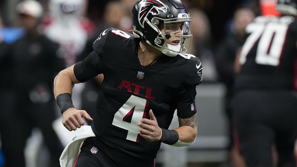 Falcons' rookie QB eager to be a leader