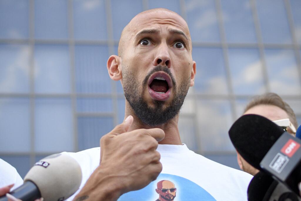 Tristen And Andrew Tate Arrested By Federal Authorities In Miami Los tristen-and-andrew-tate-arrested-by-federal-authorities-in-miami-los
