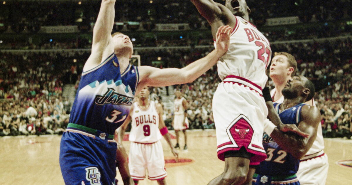 Michael Jordan 'last Dance' Jersey Sells For $14 Million. Only Babe Ruth’s 'called Shot' Jersey Has Fetched More - Beritaja Michael Jordan 'last Dance' Jersey Sells For $14 Million. Only Babe Ruth’s 'called Shot' Jersey Has Fetched More - Beritaja