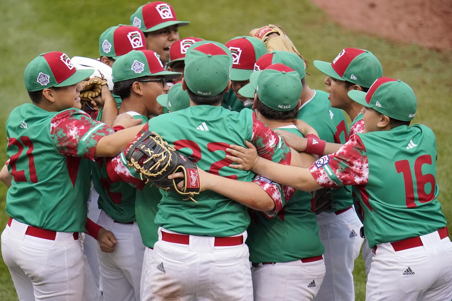 Cinco equipos mexicanos van por el campeonato en el Memorial Day en Irvine  - VPro Sports