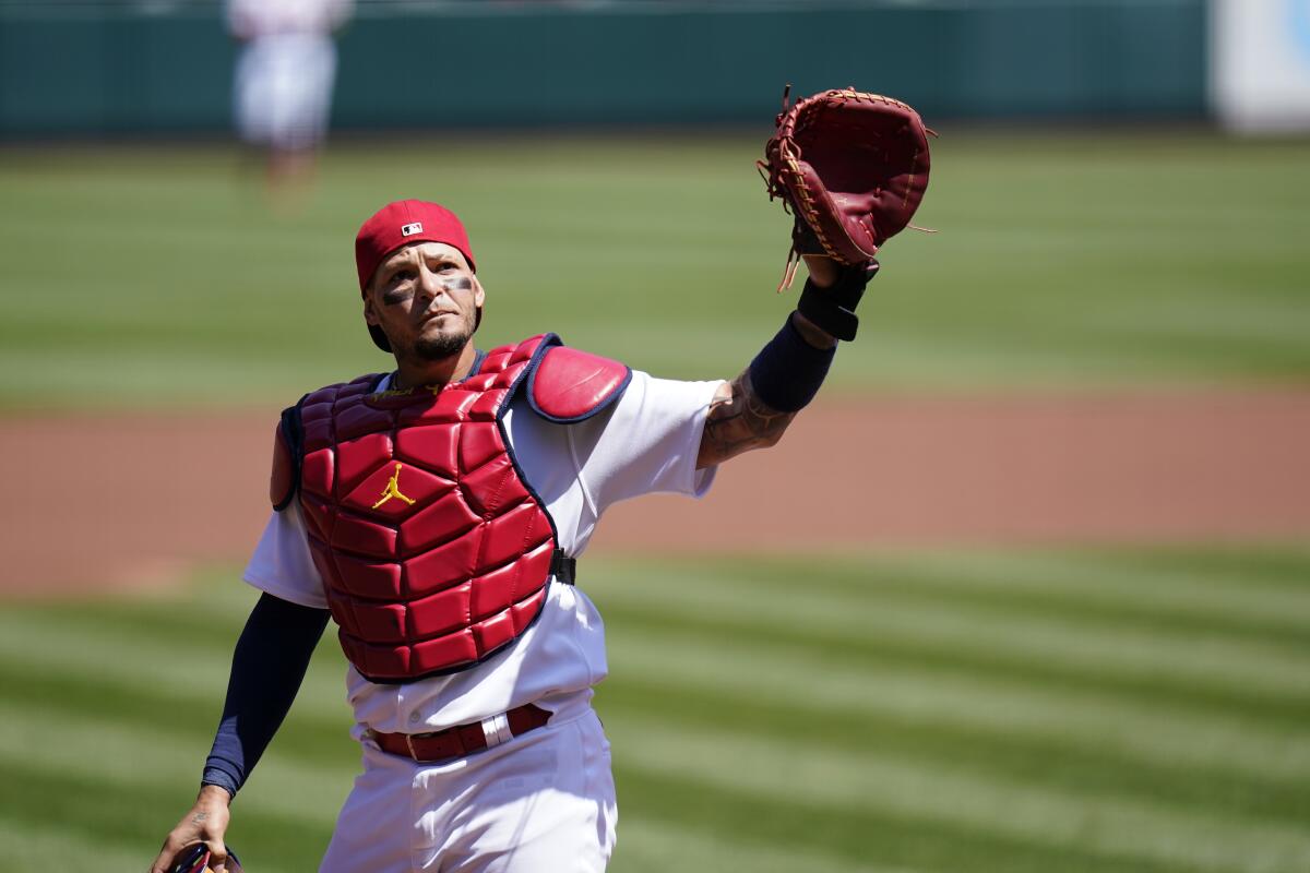 Cards catcher Molina goes on injured list with foot strain - The San Diego  Union-Tribune