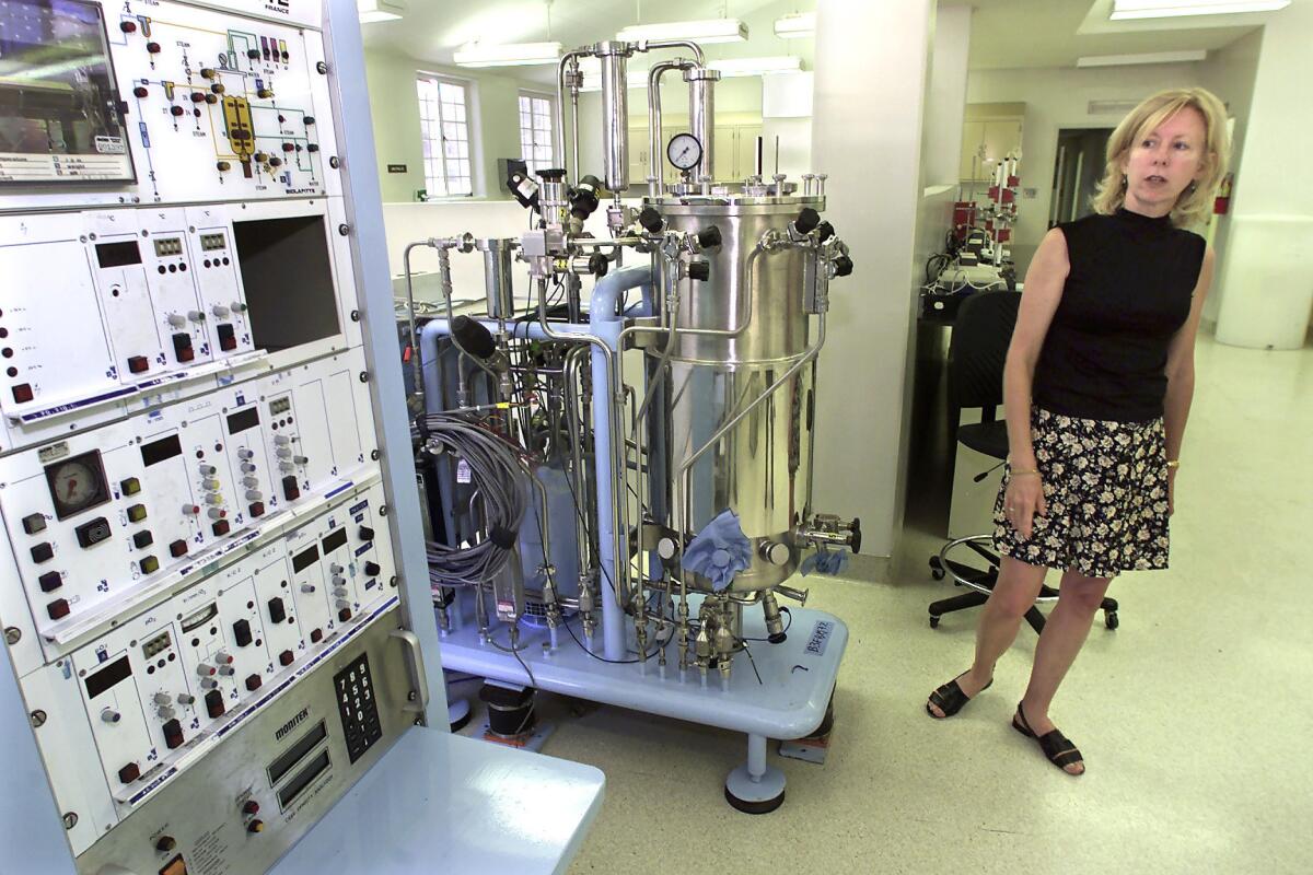 El parque de biotecnología, que promueve USC, se estima que genere 3,000 empleos en el proceso de construcción y 4,000 posiciones permanentes, desde técnicos hasta científicos a nivel de doctorado.
