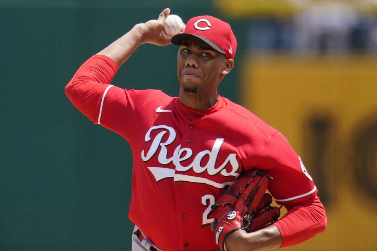 Cincinnati Reds, Pittsburgh Pirates finish season series with 2 Sunday