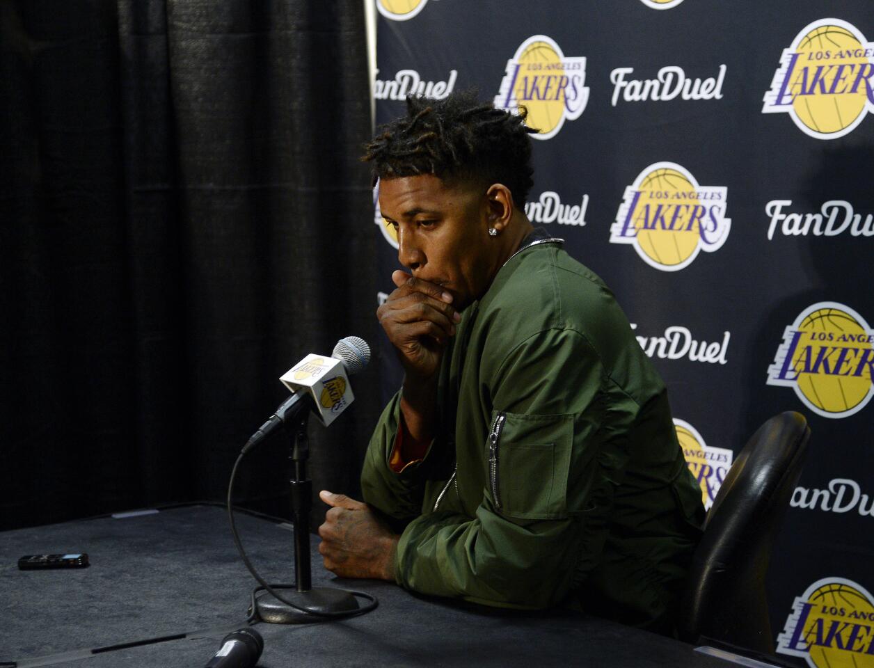 Nick Young appears to be out of it mentally and is out of Lakers' rotation as a result