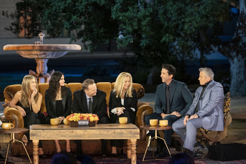 Friends The Reunion Why Matthew Perry Slurs His Speech Los Angeles Times