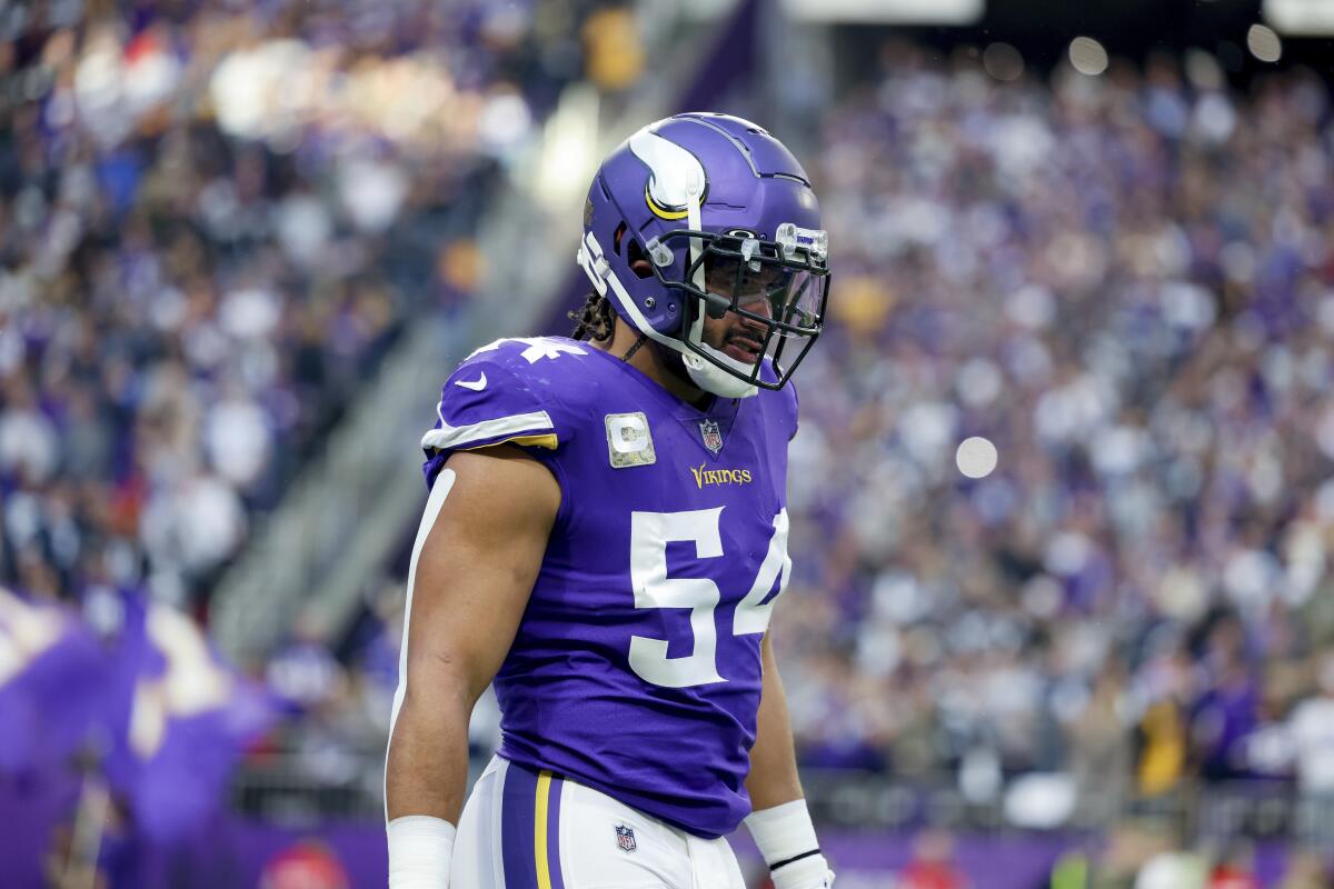 Minnesota Vikings linebacker Eric Kendricks on the field during the first half against the Dallas Cowboys.