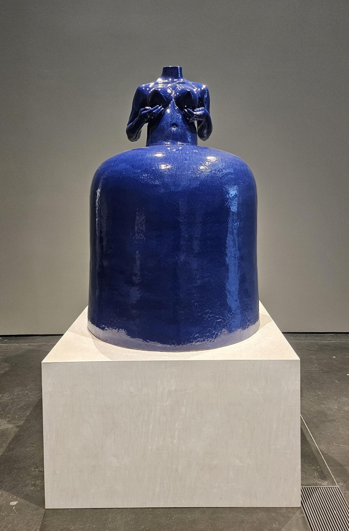 Simone Leigh, "Martinique," 2022; stoneware