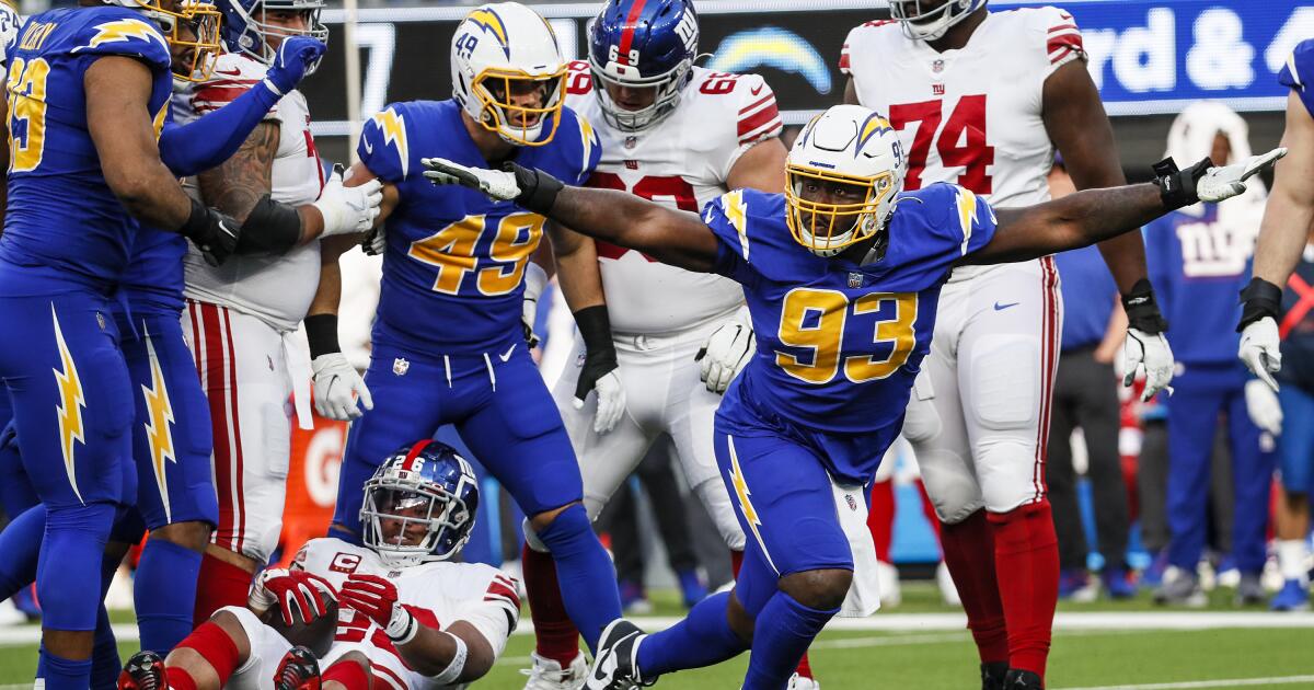 Chargers take care of Giants with huge game ahead vs. Chiefs - Los