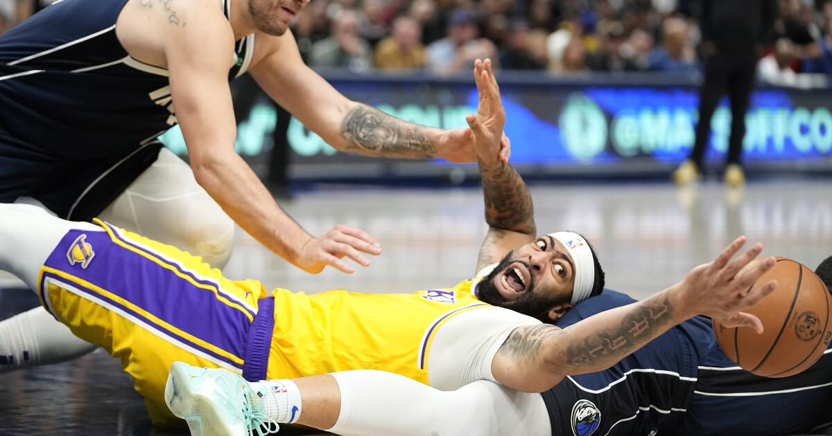 Le rallye des Lakers échoue alors que Luka Doncic mène les Mavericks à la victoire