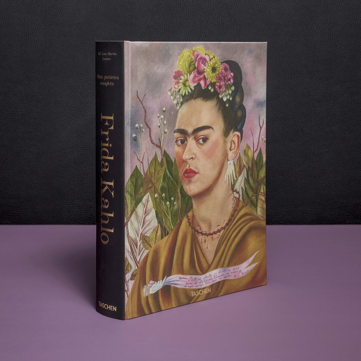 La portada de "Frida Kahlo: The Complete Paintings" (“Frida Kahlo. Obra pictórica completa”).