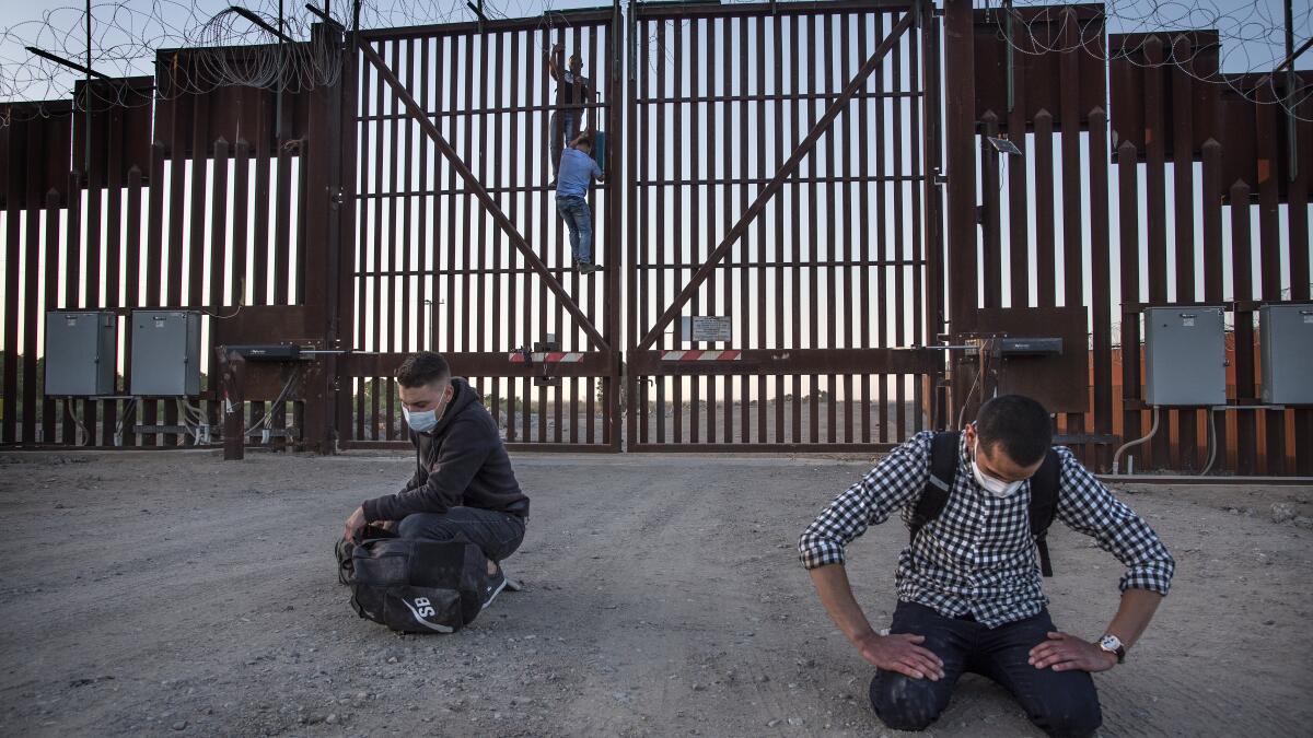 US-Mexico border: Arizona's open door