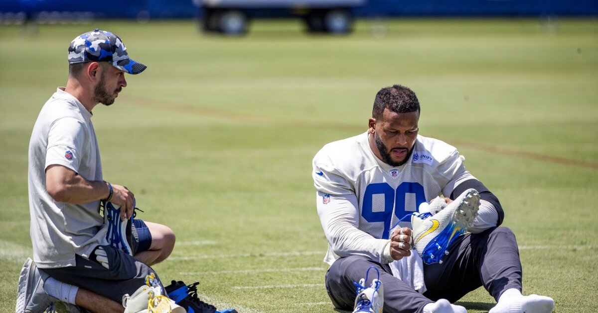 Even at 31, Rams’ chiseled Aaron Donald flexes his body of work at training camp