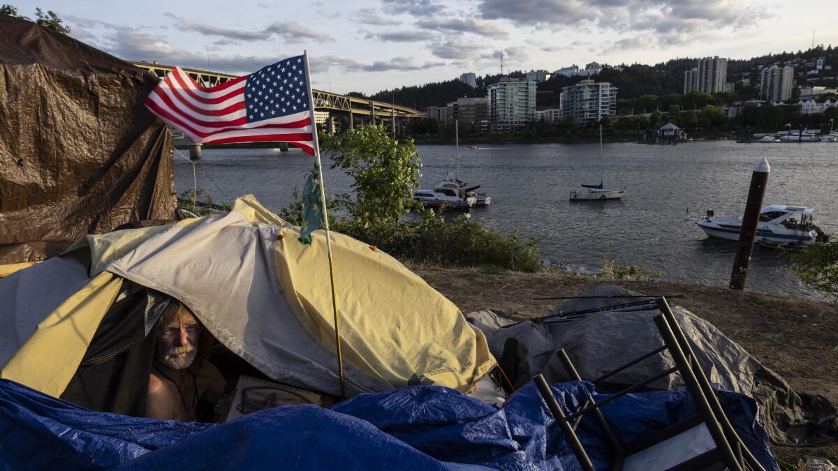 Crime, homelessness test Portland, Ore.'s progressive strain - Los