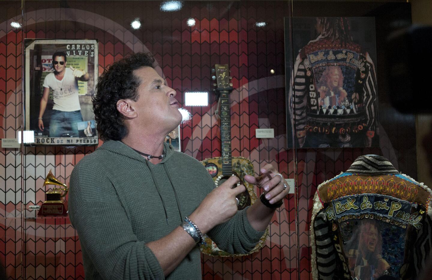 Museo de los Grammy acoge una exposición sobre la vida y obra de Carlos Vives