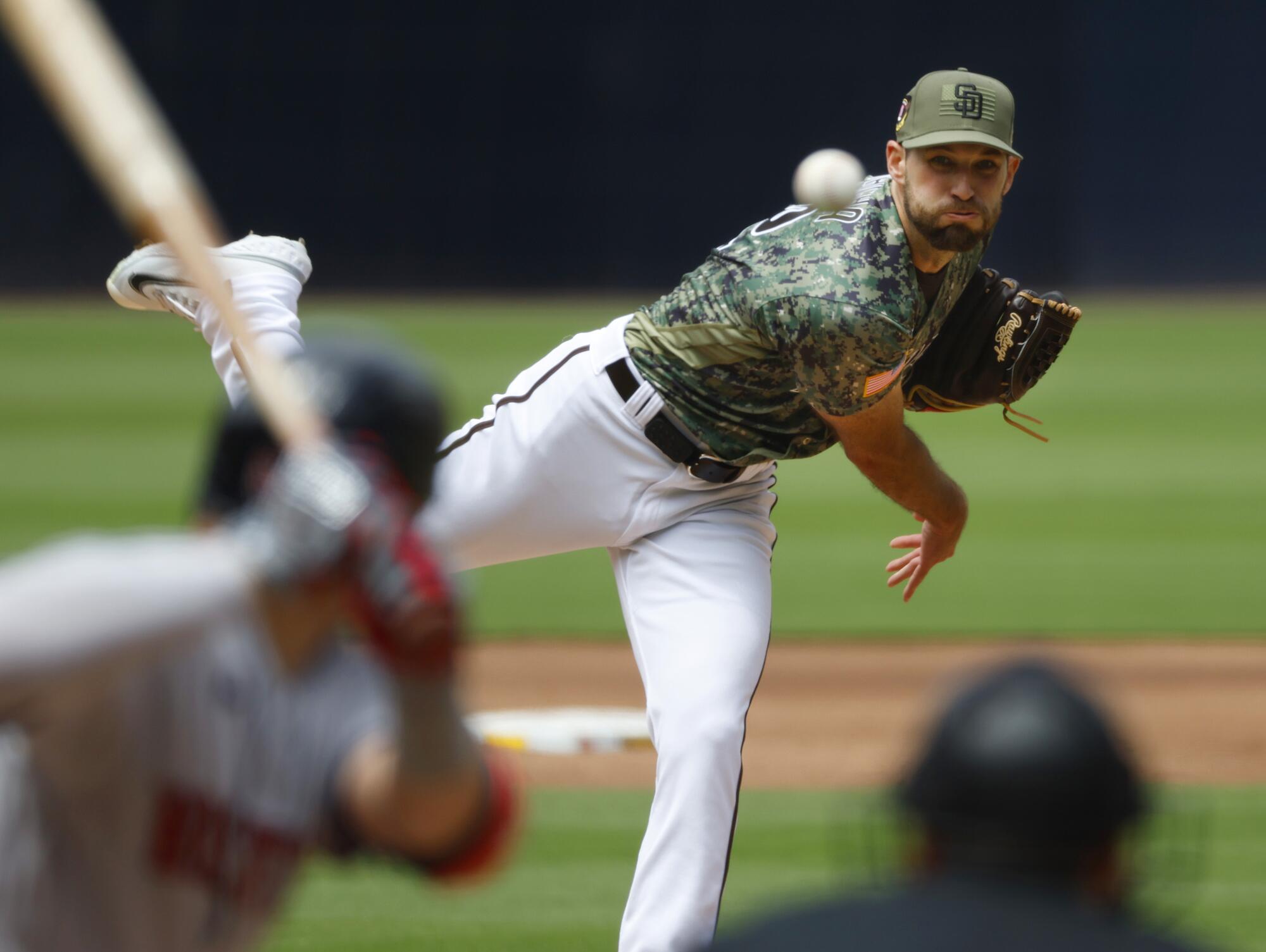Padres hold onto big early lead against Red Sox; Michael Wacha wins again, National Sports