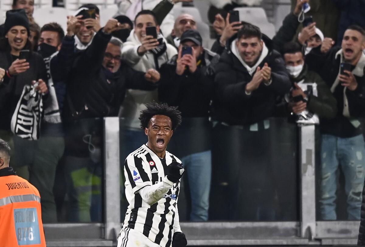 Serie A: Juan Cuadrado's Stoppage-time Goal Helps Juventus Beat Fiorentina  1-0