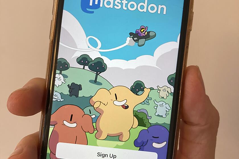 El portal de Mastodon aparece en un celular en Oakland, California, sábado 11 de noviembre de 2022. (AP Foto/Barbara Ortutay)
