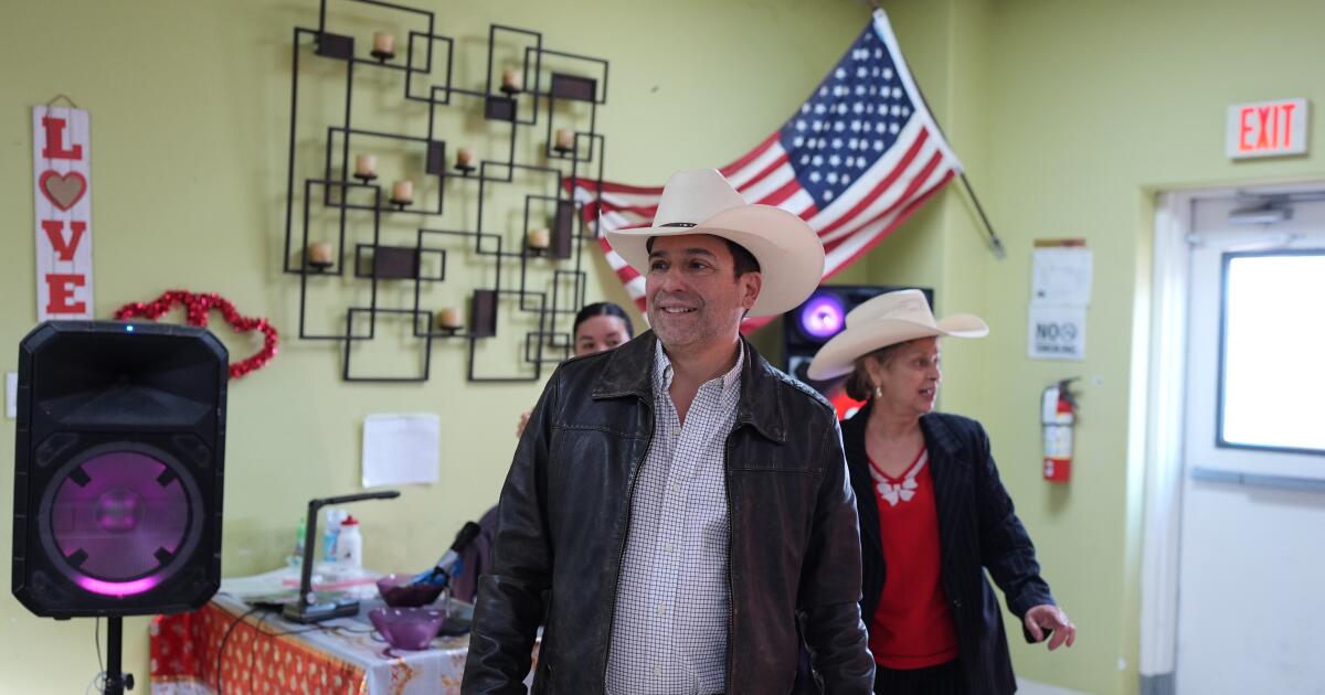 Bobby Pulido vence as primárias democratas no Congresso do Texas