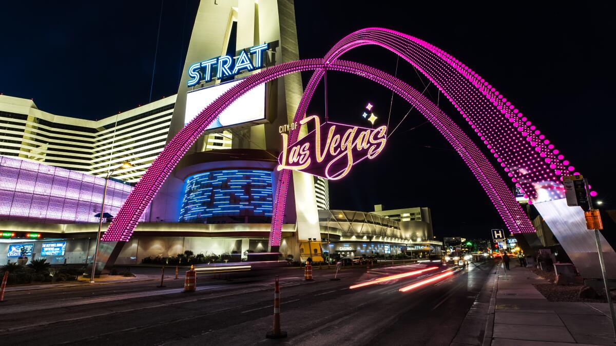 New gateway arch is taking shape on the Las Vegas Strip