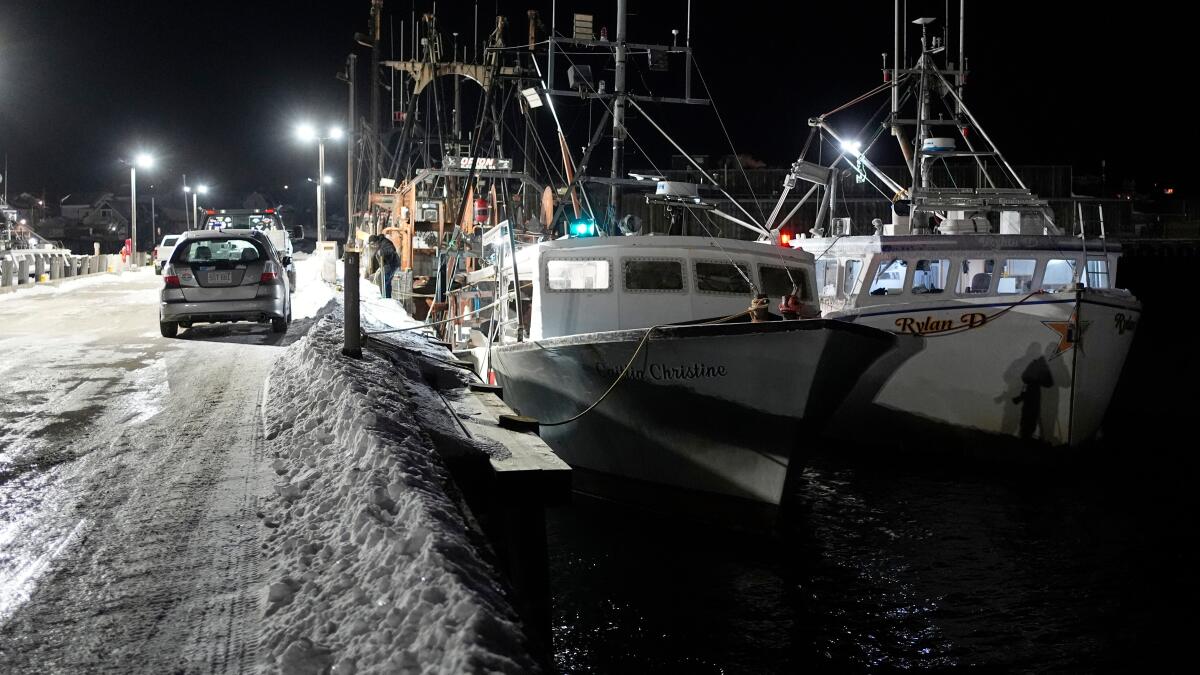 Coast Guard suspends search after fishing vessel sinks off Massachusetts - Los Angeles Times
