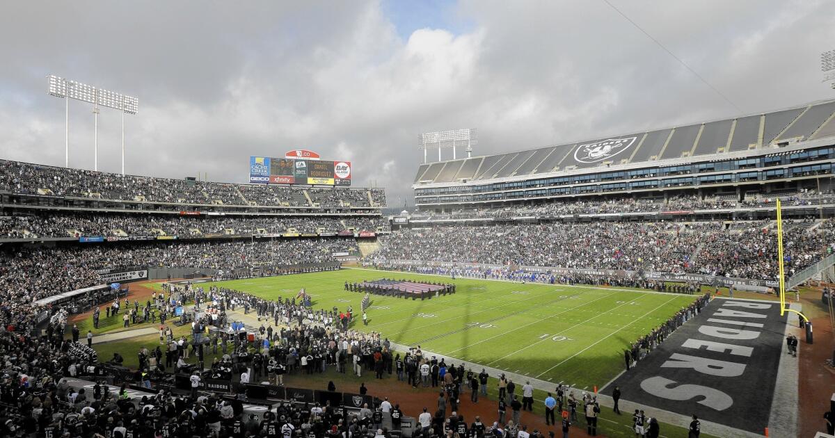 Chargers ready for final scene in Oakland vs. the Raiders - Los