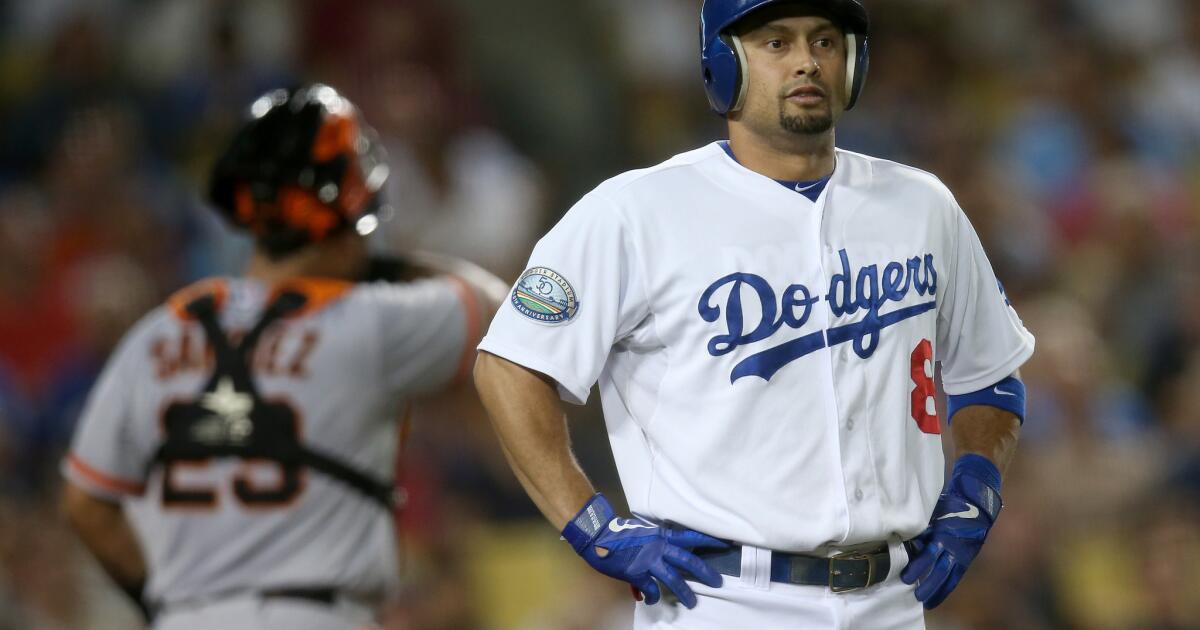 Victorino, Stairs send Philadelphia past Dodgers