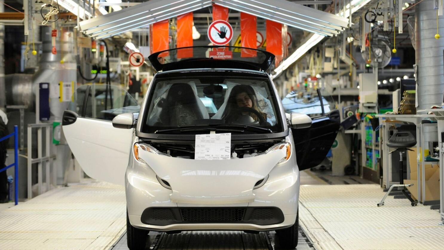 The tiny Smart car refuses to die. Now it's headed to China - Los Angeles  Times