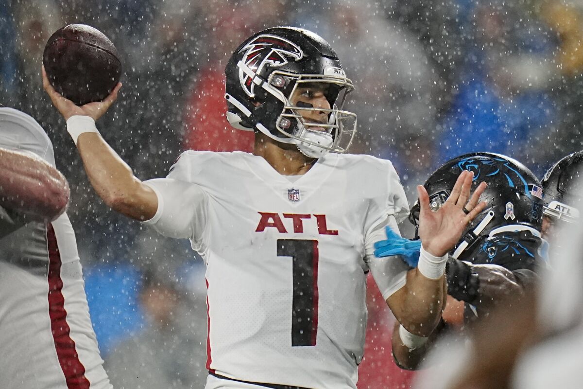 Falcons' Smith remains committed to Mariota as starting QB - The San Diego Union-Tribune