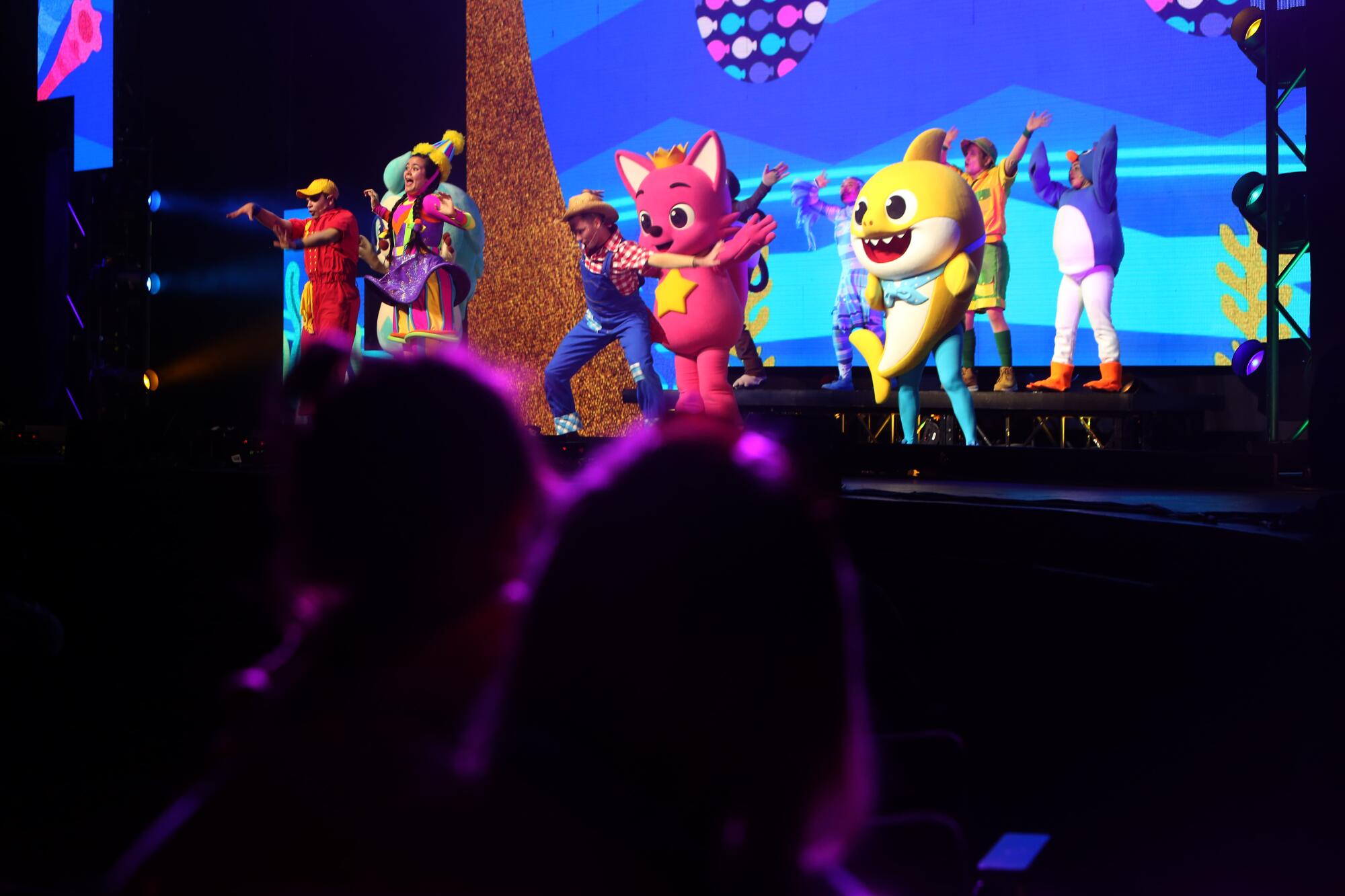 Baby Shark Live:' Inside Pinkfong's touring concert for musical toddlers -  Los Angeles Times