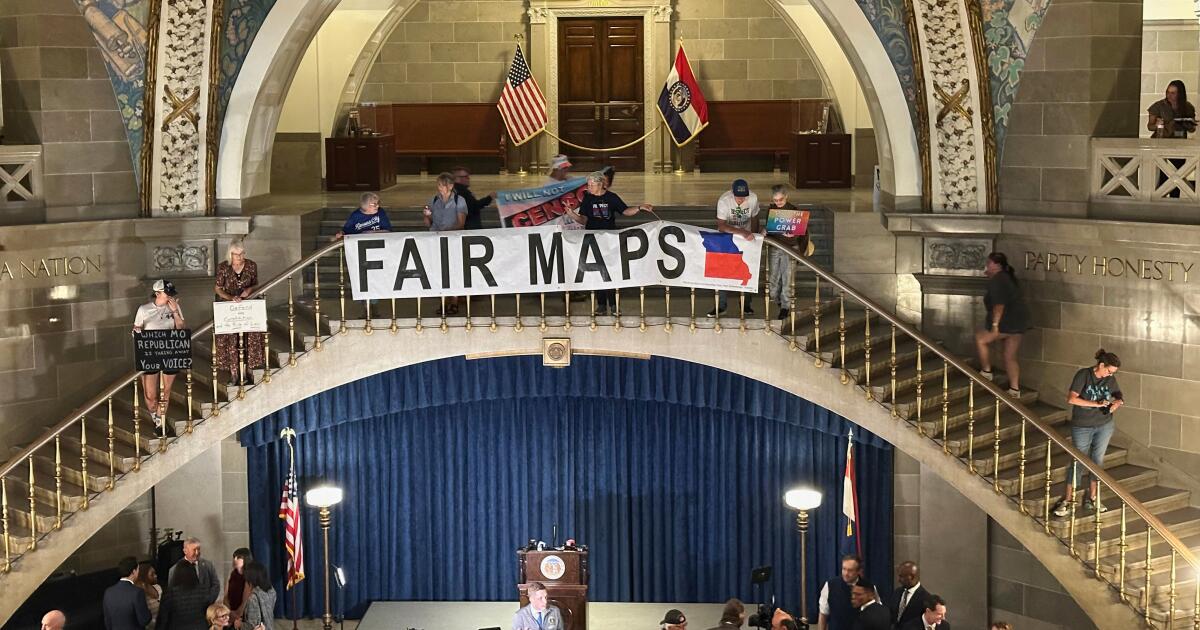 À medida que as lutas internas se intensificam em todo o país, os apoiantes dizem que o governo do partido é “justo”