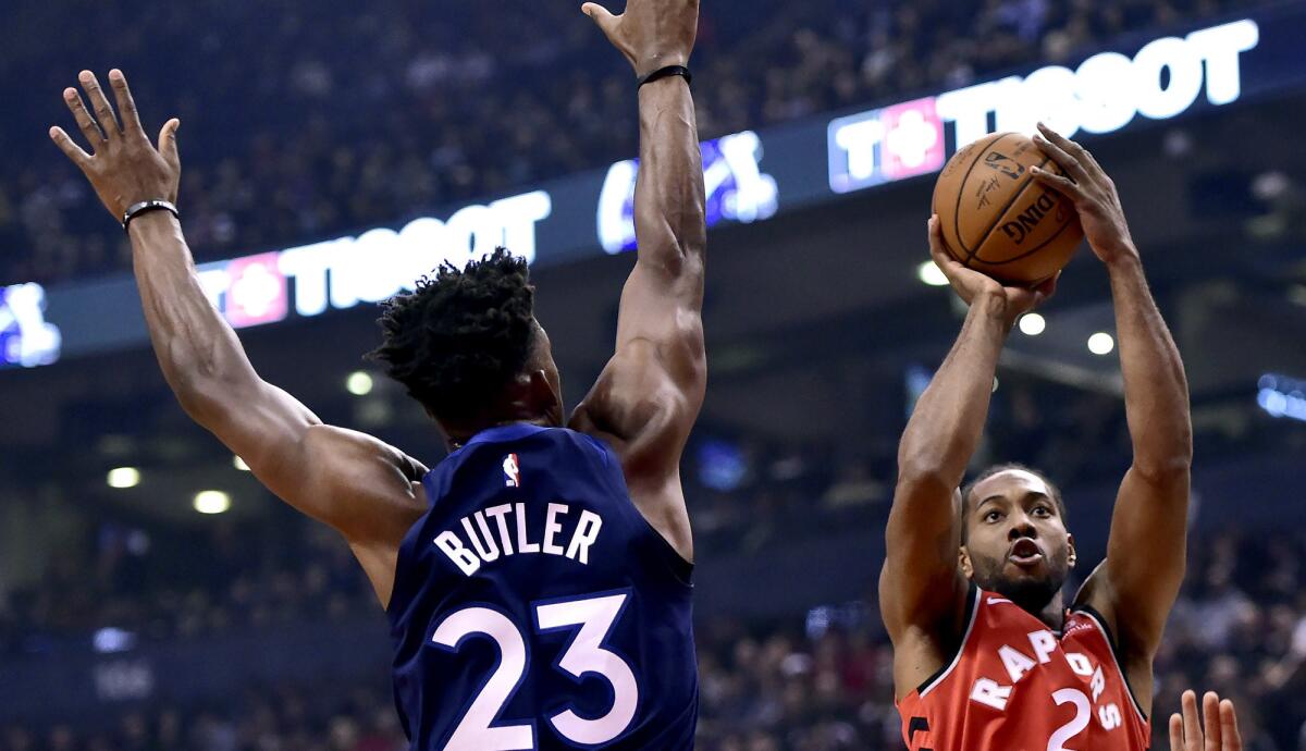 Kawhi Leonard and the Raptors shot down Jimmy Butler and the Timberwolves on Wednesday in Toronto.