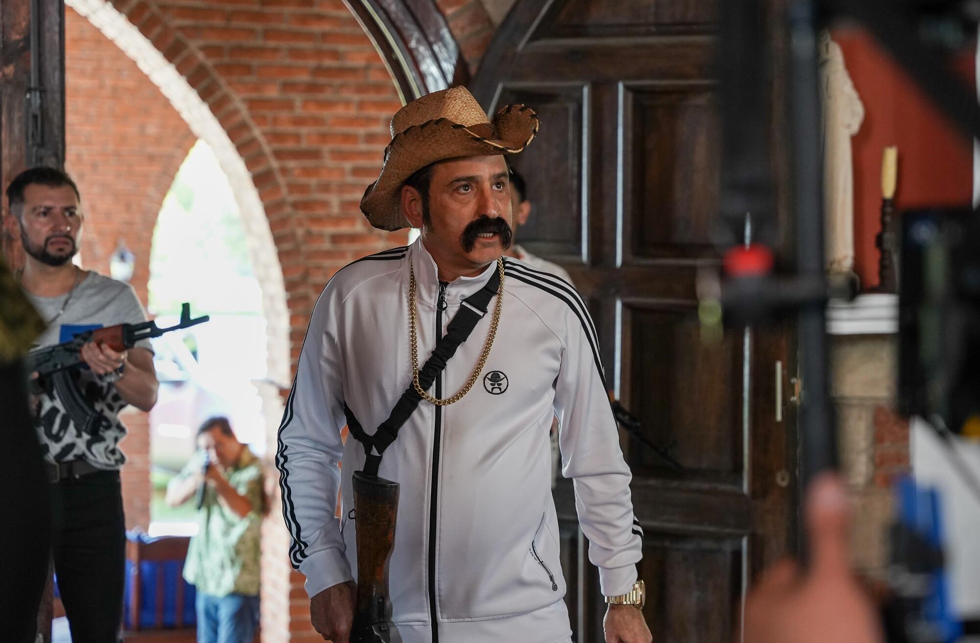 Robinson Díaz regresa con sus personaje de El Cabo a la novena entrega de "El Seor de los Cielos".