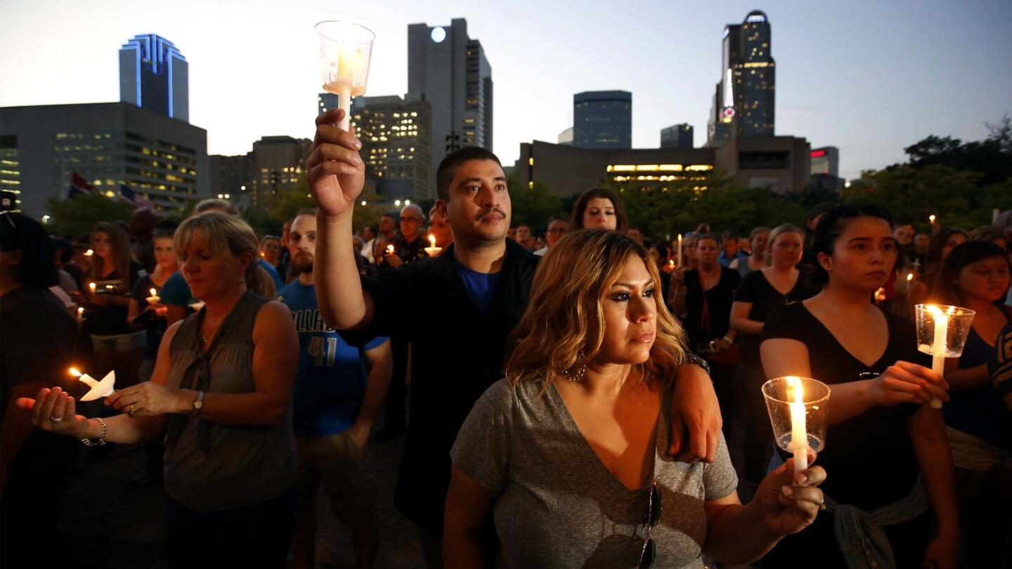 Dallas Strong candlelight vigil