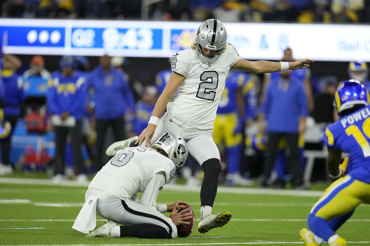 Baker Mayfield leads miracle comeback in Rams' win over Raiders