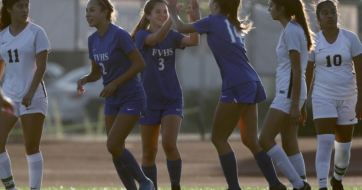 Fountain Valley girls' soccer continues strong start with shutout of  Godinez - Los Angeles Times