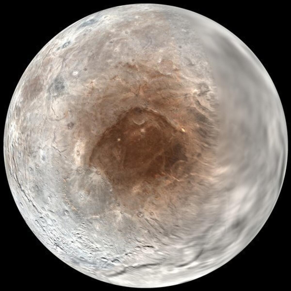 Esta imagen provista por el Laboratorio de Física Aplicada/Instituto de Investigación Southwest de la NASA/Universidad Johns Hopkins, el miércoles 14 de septiembre del 2016, muestra a Charon, la luna de Plutón, en un mosaico de fotos tomadas por la nave espacial New Horizons del 7 al 14 de julio del 2016. Un nuevo estudio revela que Plutón está "pintando como con aerosol" los polos rojos de su gran luna Charon. La pintura, en realidad, es la atmósfera que siempre escapa de Plutón.