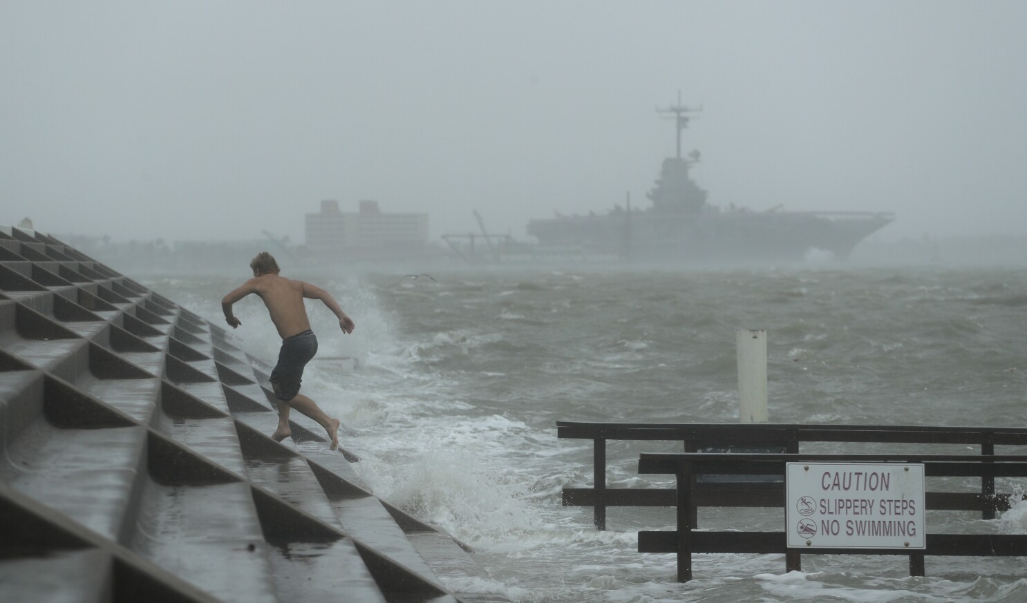 Virus Weary Texas Hit By Category 1 Hurricane Hanna Los Angeles Times