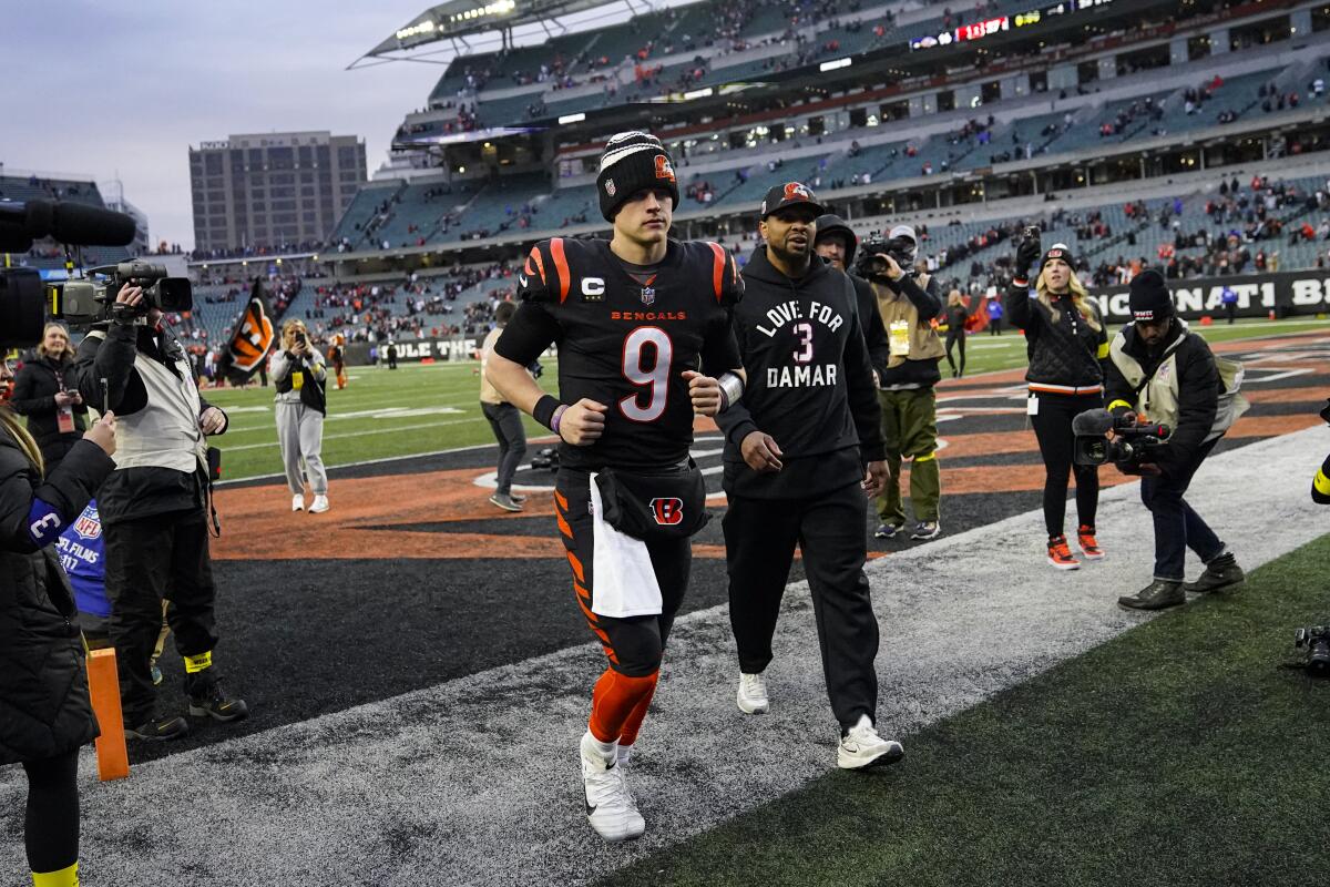 NFL Writer Says Cincinnati Bengals' Joe Burrow Is One of the Best  Quarterbacks in the League, Sports & Recreation, Cincinnati